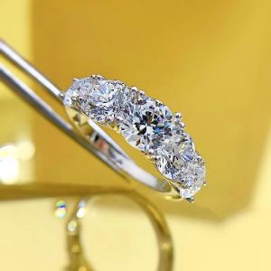 Round Cut Five Stones Ring