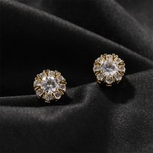 Snowflake Round Cut Stud Earring