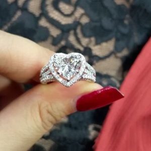 Shiny Heart-Shaped Eternal Halo Engagement Ring in S925 Sterling Silver