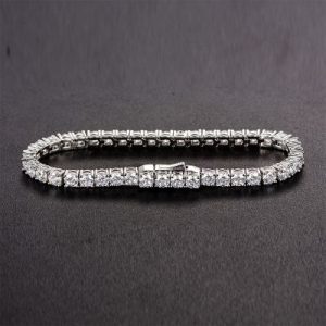 Iced Round Cut Tennis Bracelet in S925 Silver