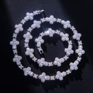 20'' Cross Stationed Star Link Tennis Chain in White Gold