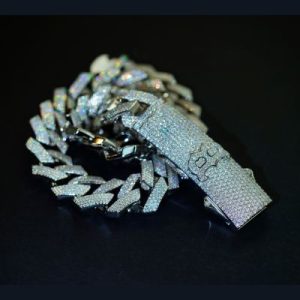 Made to Order 20mm Prong Moissanite S925 Silver Cuban Link Chain with Initial Letter Box Clasp