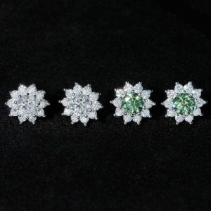 925S & VVS Moissanite Flower Stud Earrings in White Gold