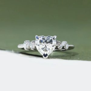 2.4CT Heart & Round Cut VVS Moissanite S925 Silver Engagement Ring