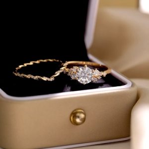 1.63CT Round Cut VVS Moissanite Twisted Engagement Ring Set