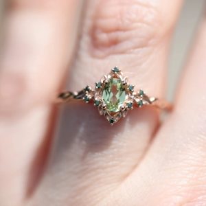 1.3CT Exquisite Green Gemstone Vintage-Inspired Engagement Ring