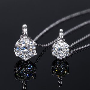 Crown Moissanite Brilliant Round Cut Necklace in S925 Silver