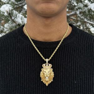 Lion Bites Round Cut Diamond with Crown Pendant in Gold