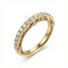 Vintage Patterned Round Cut Wedding Band