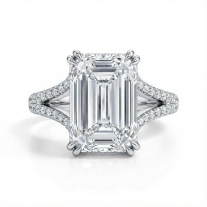 Elegant Emerald Cut Engagement Ring in Silver